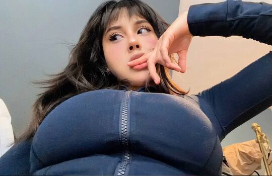 Full leaked Neeko private onlyfans photo