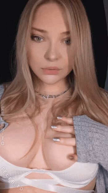 Full leaked Neeviliciouz private onlyfans photo