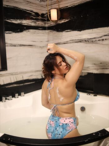 Full leaked Nehhaa malik private onlyfans photo