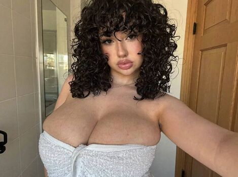 Full leaked Neomi gaia page private onlyfans photo