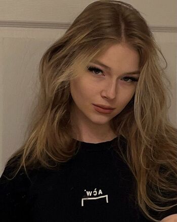 Full leaked Nerushimav page private onlyfans photo