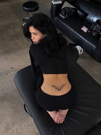Nessa Barrett