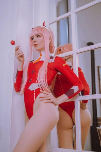Nia_Cosplay