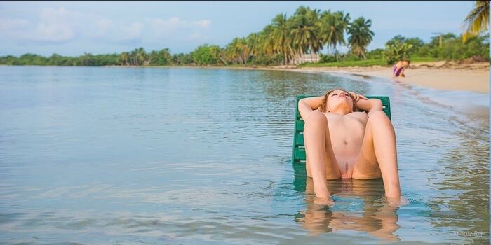 Nicole Ross / Nika Kolosova / nicole_model