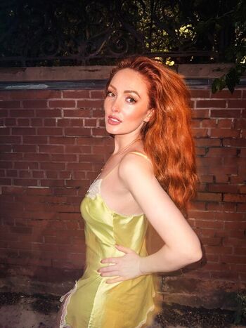 Nicole Simone