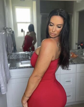 Full leaked Nicoleclosesswfl private onlyfans photo