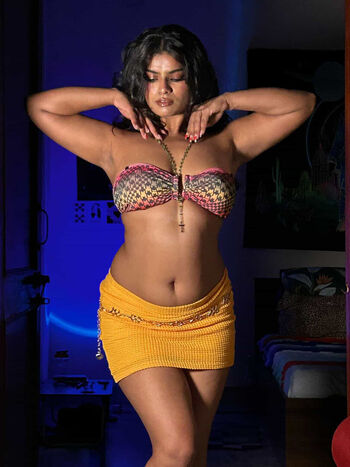 Full leaked Nidhi goel private onlyfans photo