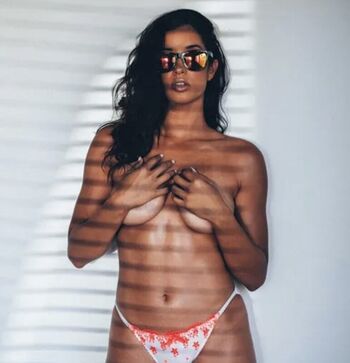 Nikki Blades