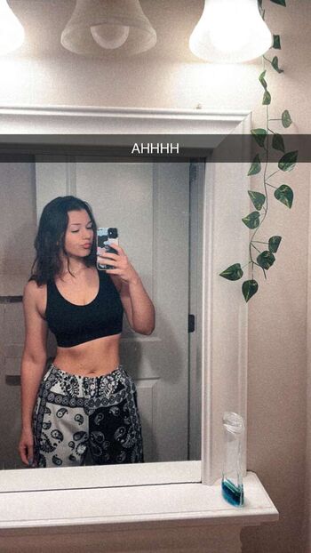 Full leaked Nikki woods private onlyfans photo