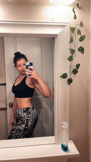 Full leaked Nikki woods private onlyfans photo
