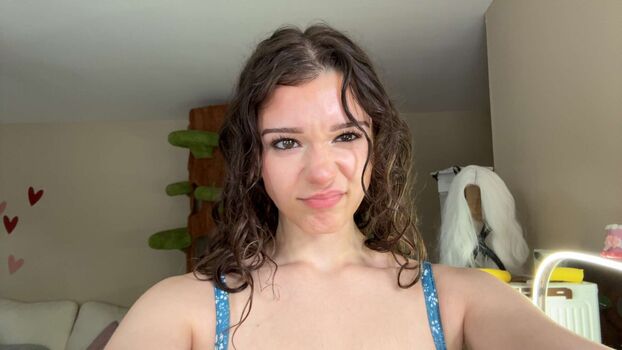 Nikki Woods