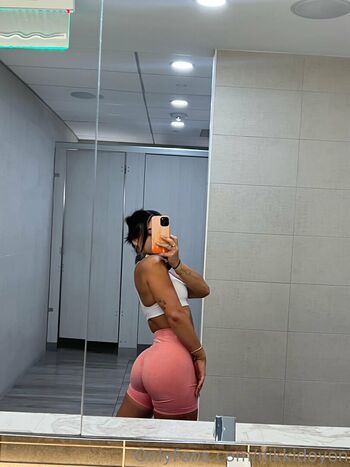 Full leaked Nikkidoyon private onlyfans photo