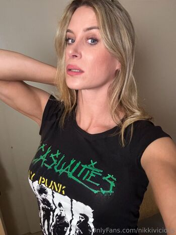 nikkivicious