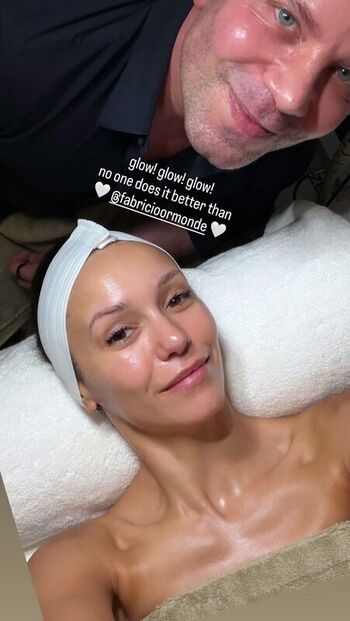Full leaked Nina dobrev private onlyfans photo