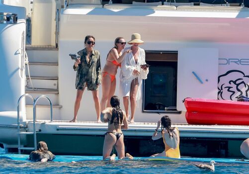 Full leaked Nina dobrev private onlyfans photo