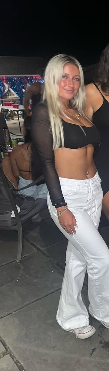 Full leaked Giaohmy/ private onlyfans photo