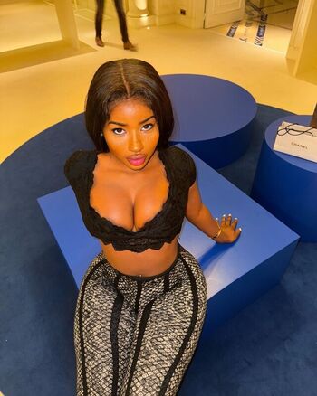Full leaked Ninarari private onlyfans photo