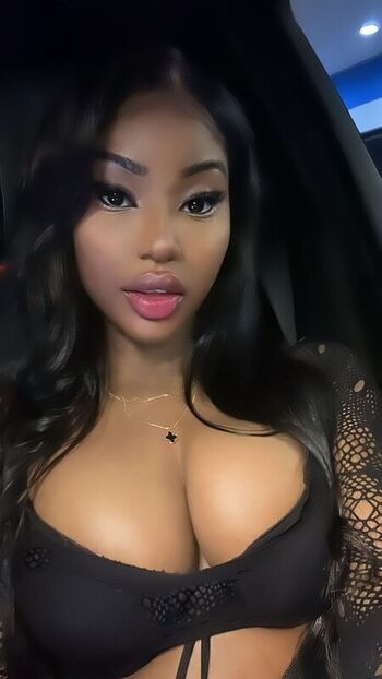Full leaked Ninarari private onlyfans photo