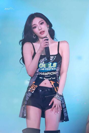 Full leaked Ningning aespa page private onlyfans photo