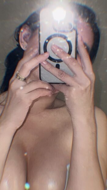 Full leaked Niparat konyai page private onlyfans photo