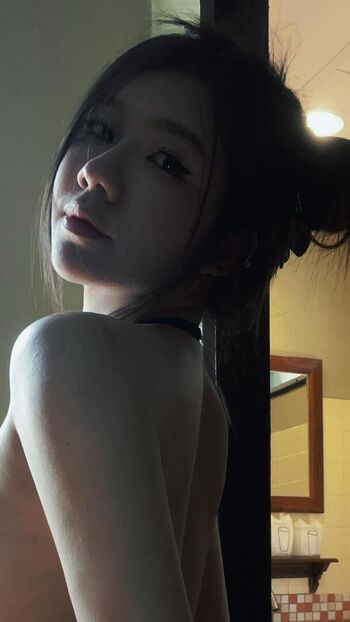 Full leaked Niparat konyai page private onlyfans photo