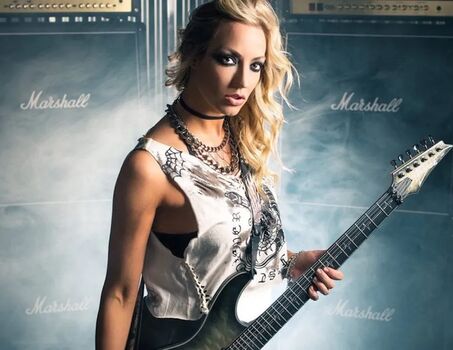 Nita Strauss