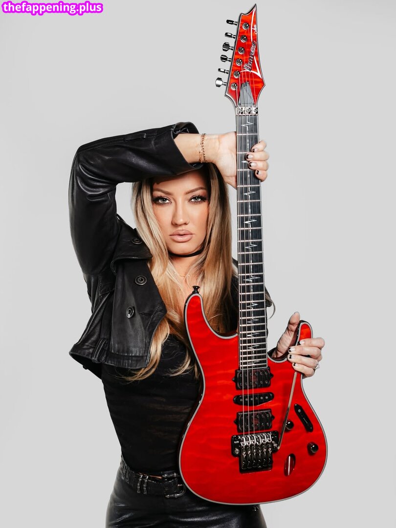 Nita Strauss