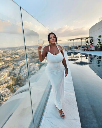 Full leaked Nivien kharbeiti private onlyfans photo