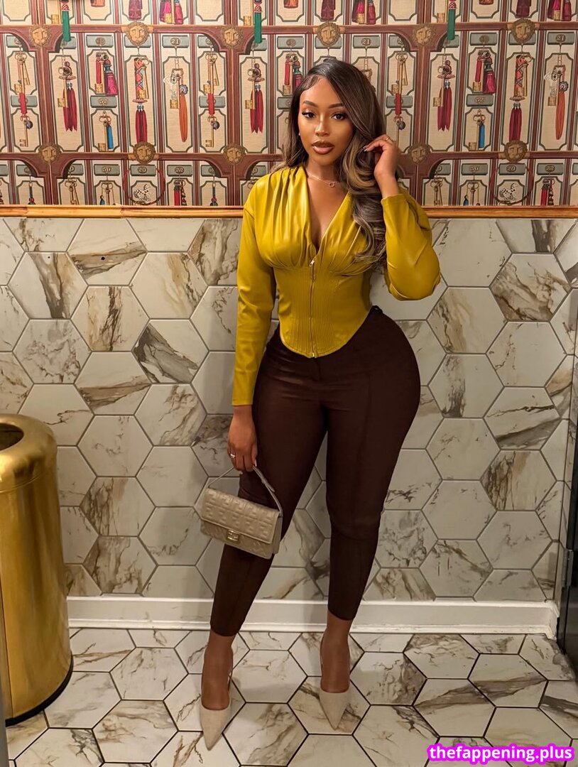 Nneka / https: / whoisnneka Photo OnlyFans Nu #52
