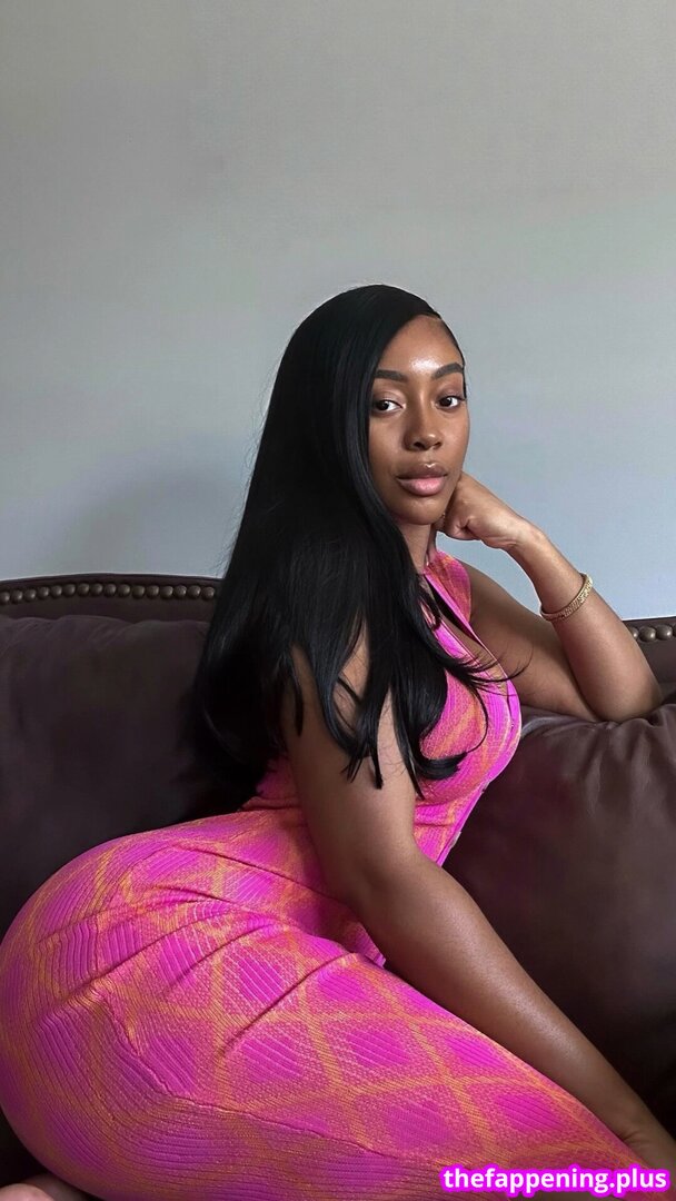 Nneka / https: / whoisnneka नग्न OnlyFans फोटो #77