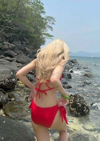 Full leaked Nnewys private onlyfans photo