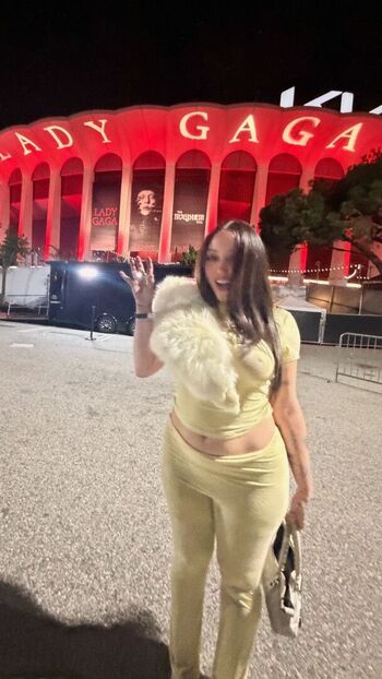 Full leaked Noah cyrus page private onlyfans photo