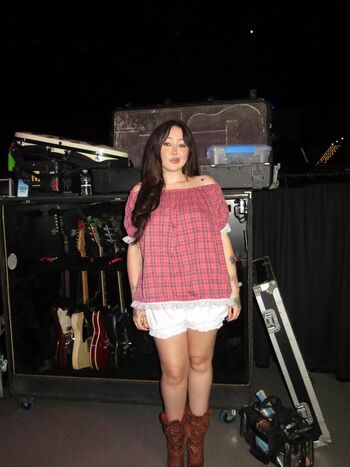 Full leaked Noah cyrus page private onlyfans photo