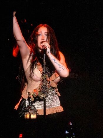 Full leaked Noah cyrus page private onlyfans photo
