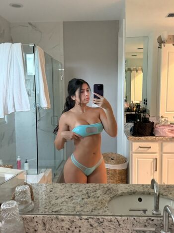 Full leaked Noelle emily private onlyfans photo
