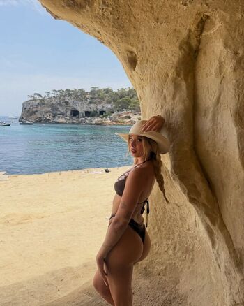 Full leaked Noemi piunti private onlyfans photo