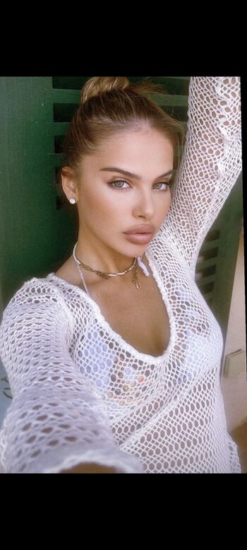 Full leaked Noemiesbtt private onlyfans photo