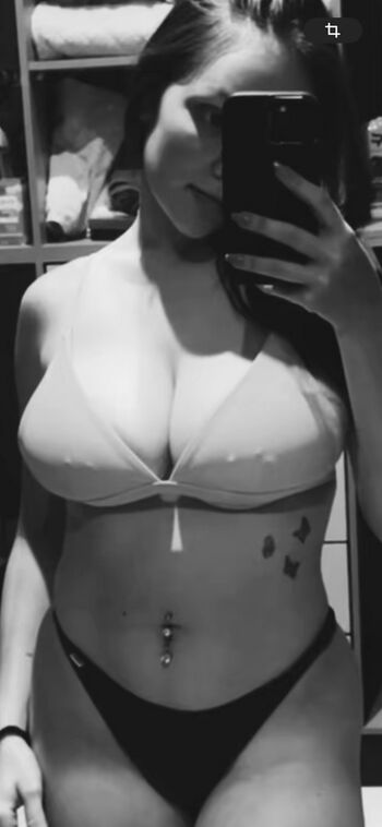 Full leaked Novinhas peitudas private onlyfans photo