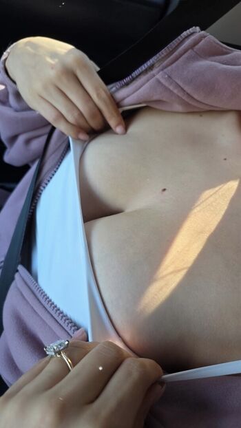 Full leaked Luna curly/ private onlyfans photo