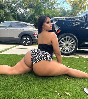 Full leaked Nynyirene private onlyfans photo