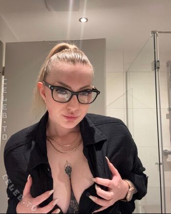 Full leaked Carla kent/ private onlyfans photo