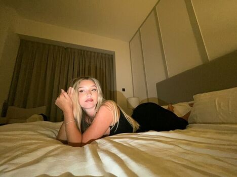 Full leaked Odessarosalive private onlyfans photo