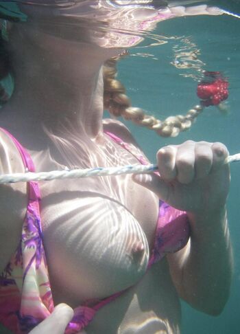 Full leaked Officewife private onlyfans photo