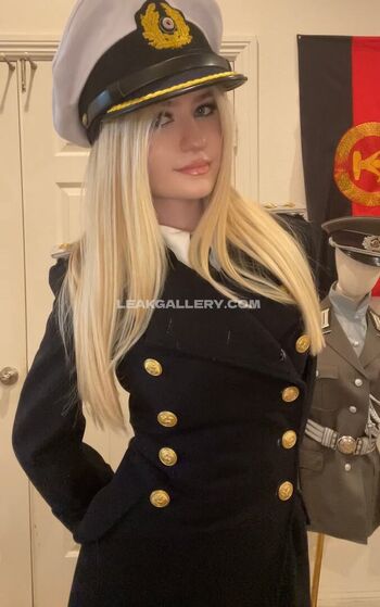 Full leaked Offizieramira private onlyfans photo