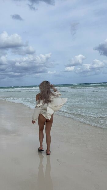 Full leaked Okayniena private onlyfans photo