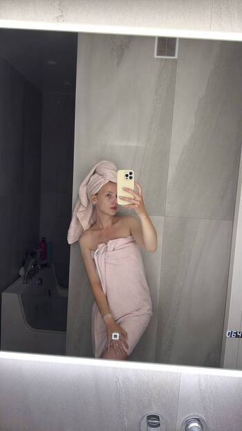 Full leaked Oksana neveselaya private onlyfans photo