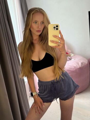 Full leaked Oksana neveselaya private onlyfans photo