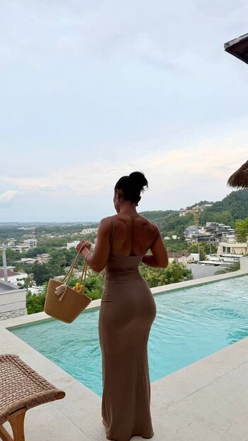 Full leaked Okyyoliviaa private onlyfans photo