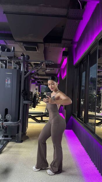 Full leaked Okyyoliviaa private onlyfans photo