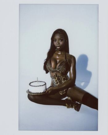 Full leaked Olandria carthen page private onlyfans photo